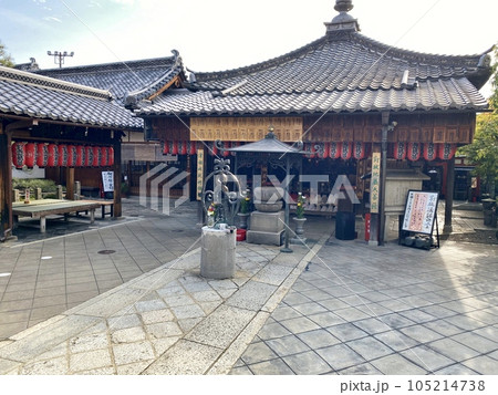京都 石像寺(釘抜地蔵)の本堂 京都 石像寺(釘抜地蔵)の本堂 105214738