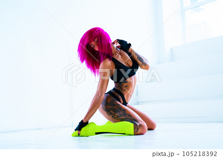 Sports stretching 105218392