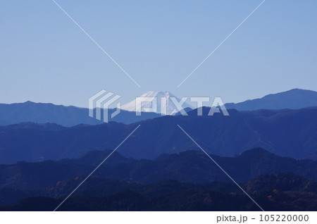 埼玉　顔振峠茶屋より富士山 105220000