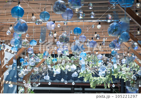 たくさんの風鈴 105221297