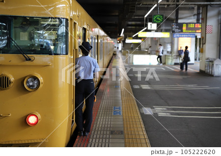 115系出発前女性車掌2 105222620