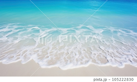 夏の海と白い砂浜 105222830