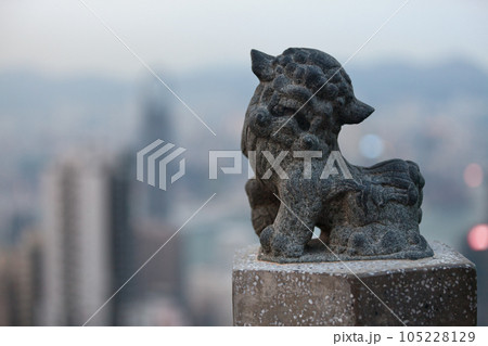 Chinese Lion at Victoria Peak in Hong Kong 105228129