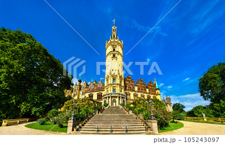 Schwerin Castle in Mecklenburg-Vorpommern. UNESCO world heritage in North Germany 105243097