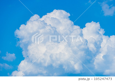 夏雲　イメージ　　 105247473