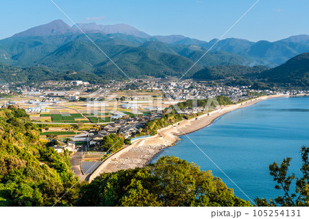 千々石展望台から千々石海水浴場の眺め 【長崎県雲仙市】 千々石展望台から千々石海水浴場の眺め 【長崎県雲仙市】 105254131