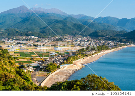 千々石展望台から千々石海水浴場の眺め　【長崎県雲仙市】 105254143