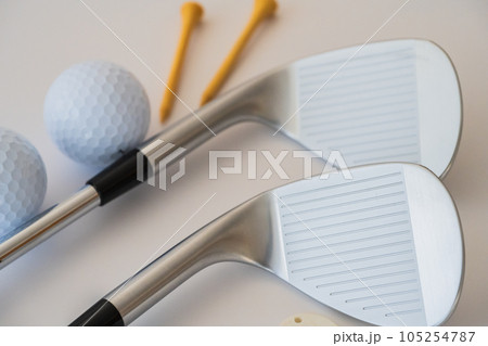 ゴルフクラブ ゴルフ道具 スポーツ 白背景イメージ素材 105254787