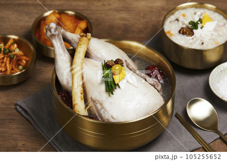korean traditional food samgyetang and dakjuk, chicken soup with ginseng and chicken rice porridge korean traditional food samgyetang and dakjuk, chicken soup with ginseng and chicken rice porridge 105255652
