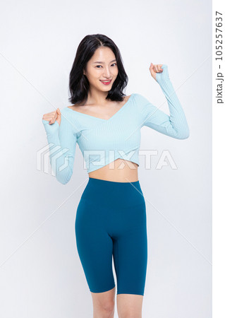 healthy beauty concept photo of korean asian beautiful woman with hand motion 105257637