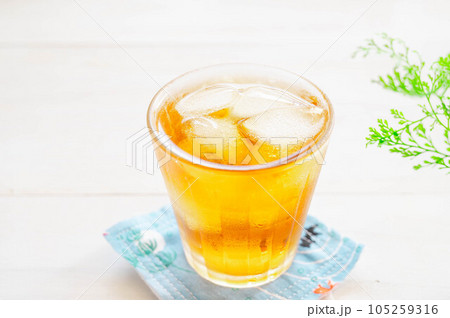 キンキンに冷えたお茶 105259316