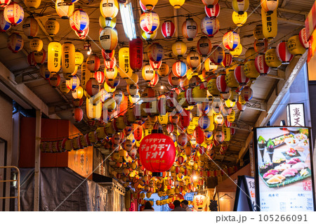 《大阪府》裏天満ちょうちん通り・飲み屋街 105266091