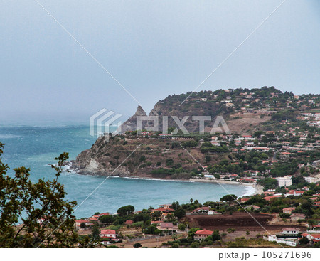 Turquoise gulf bay of Cape Capo Vaticano, Calabria, Southern Italy. 105271696