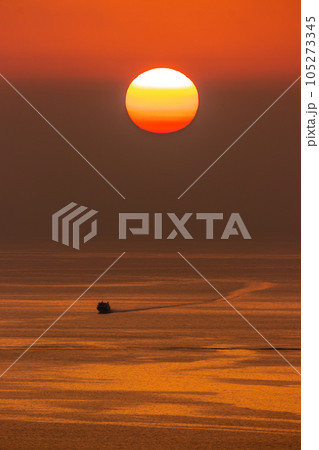 長崎の夕陽 105273345