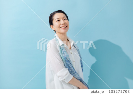 女性 ポートレート ビューティー 女性 ポートレート ビューティー 105273708