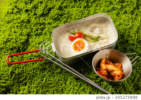 韓国豆乳麺 cold noodle dish in korean soy milk soup 韓国豆乳麺 cold noodle dish in korean soy milk soup 105273998