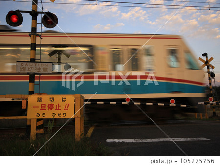 古い近江鉄道の電車 古い近江鉄道の電車 105275756