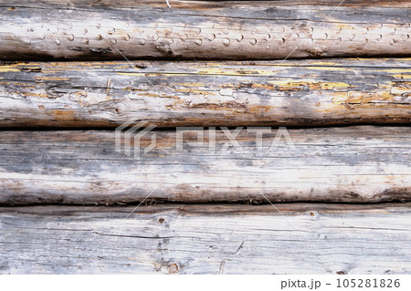 Log or wooden background with texture 105281826