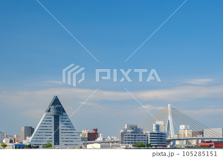 青森港国際中央埠頭から見た青森市中心市街地の風景 青森港国際中央埠頭から見た青森市中心市街地の風景 105285151