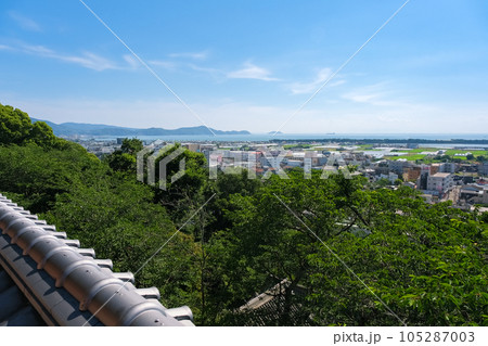 和歌山市 紀三井寺から見える和歌山市の街並み 105287003