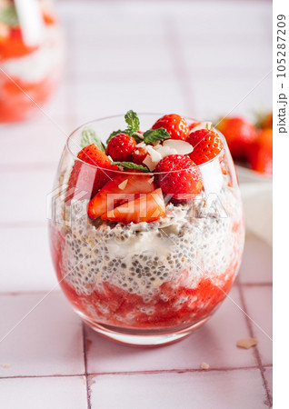 Strawberry Chia Pudding Strawberry Chia Pudding 105287209