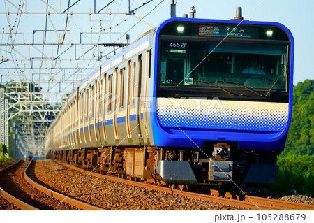 JR東日本E235系　総武本線：物井～佐倉 105288679
