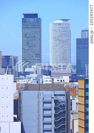 名古屋市、名古屋駅前超高層ビル群の風景 名古屋市、名古屋駅前超高層ビル群の風景 105293477