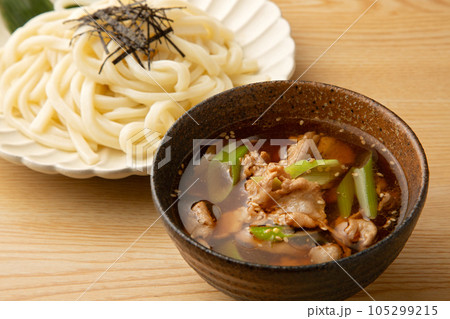 豚肉のつけ汁ウドン 105299215