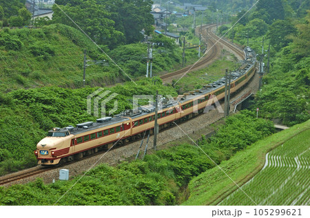 北陸本線　石動ー倶利伽羅　JR西日本　489系　H02編成（金沢）　能登 105299621