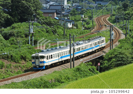 北陸本線　石動ー倶利伽羅　JR西日本　475系　A10編成（金沢） 105299642