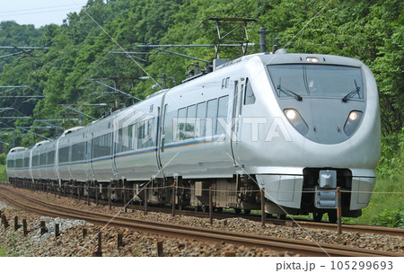 北陸本線　津幡ー倶利伽羅　JR西日本　683系　S11+S26+S24編成（金沢）　しらさぎ 105299693