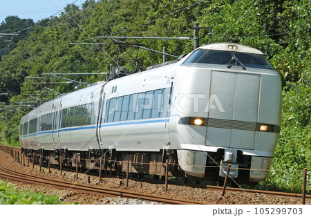 北陸本線 津幡ー倶利伽羅 JR西日本 683系 T24編成(金沢) サンダーバード 北陸本線 津幡ー倶利伽羅 JR西日本 683系 T24編成(金沢) サンダーバード 105299703