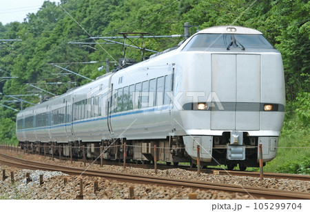 北陸本線 津幡ー倶利伽羅 JR西日本 683系 T21編成(金沢) サンダーバード 北陸本線 津幡ー倶利伽羅 JR西日本 683系 T21編成(金沢) サンダーバード 105299704