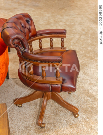 Luxury Leather Armchair Luxury Leather Armchair 105299999