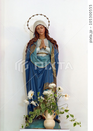 Virgin Mary, statue in the parish church of St. Michael the Archangel in Mihovljan, Croatia Virgin Mary, statue in the parish church of St. Michael the Archangel in Mihovljan, Croatia 105300555