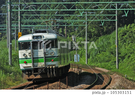 上越線 大沢ー上越国際スキー場前 JR東日本 115系 S7編成(新潟) 上越線 大沢ー上越国際スキー場前 JR東日本 115系 S7編成(新潟) 105303151