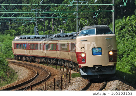 上越線 大沢ー上越国際スキー場前 JR東日本 183系 OM101編成(大宮) マリンブルー鯨波 上越線 大沢ー上越国際スキー場前 JR東日本 183系 OM101編成(大宮) マリンブルー鯨波 105303152