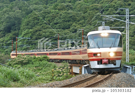 北陸本線 敦賀ー新疋田 JR西日本 485系 A01編成(京都) 雷鳥 北陸本線 敦賀ー新疋田 JR西日本 485系 A01編成(京都) 雷鳥 105303182