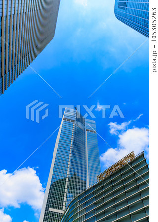 東京　港区　虎ノ門二丁目の再開発風景　虎ノ門ヒルズ ステーションタワー 105305263