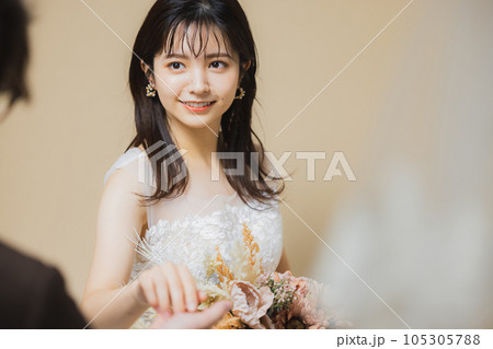 花嫁　ベージュバック　　 105305788