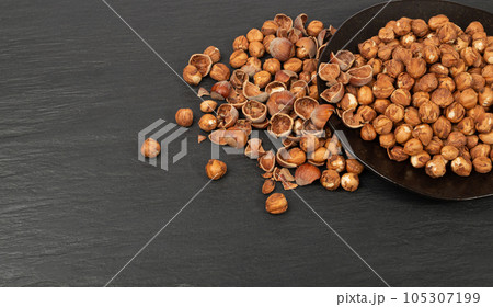 Nut Kernels, Hazelnuts Pile on Plate, Healthy Organic Nuts Group, Nut Kernels Nut Kernels, Hazelnuts Pile on Plate, Healthy Organic Nuts Group, Nut Kernels 105307199
