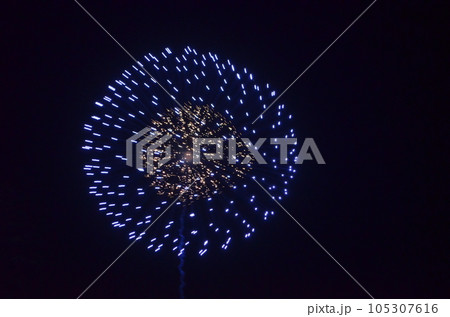 打ち上げ花火 花火大会 打ち上げ花火 花火大会 105307616