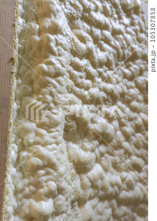 吹付の断熱材 105307858