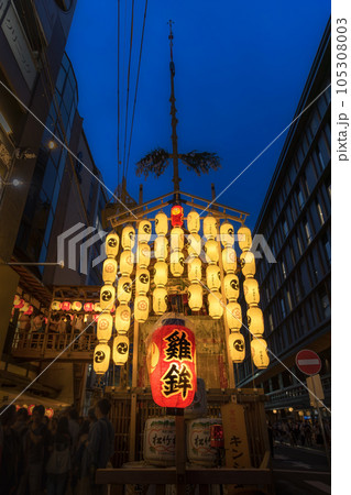 京都 祇園祭 宵山 鶏鉾の山鉾 105308003