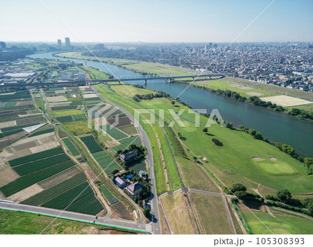 「千葉県」江戸川矢切付近を空撮　松戸市 105308393