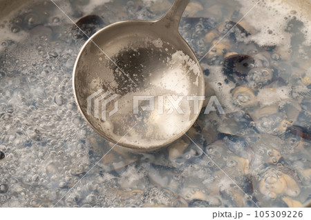 しじみ　煮る 105309226