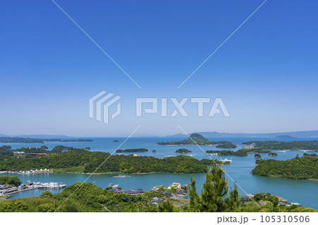 雲仙天草国立公園 天草松島の景観(高舞登山展望台) 雲仙天草国立公園 天草松島の景観(高舞登山展望台) 105310506