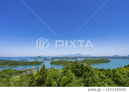 雲仙天草国立公園 天草松島の景観(高舞登山展望台) 雲仙天草国立公園 天草松島の景観(高舞登山展望台) 105310508