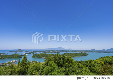 雲仙天草国立公園 天草松島の景観(高舞登山展望台) 雲仙天草国立公園 天草松島の景観(高舞登山展望台) 105310510