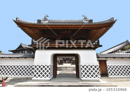 瀬戸市宝泉寺山門 瀬戸市宝泉寺山門 105310966